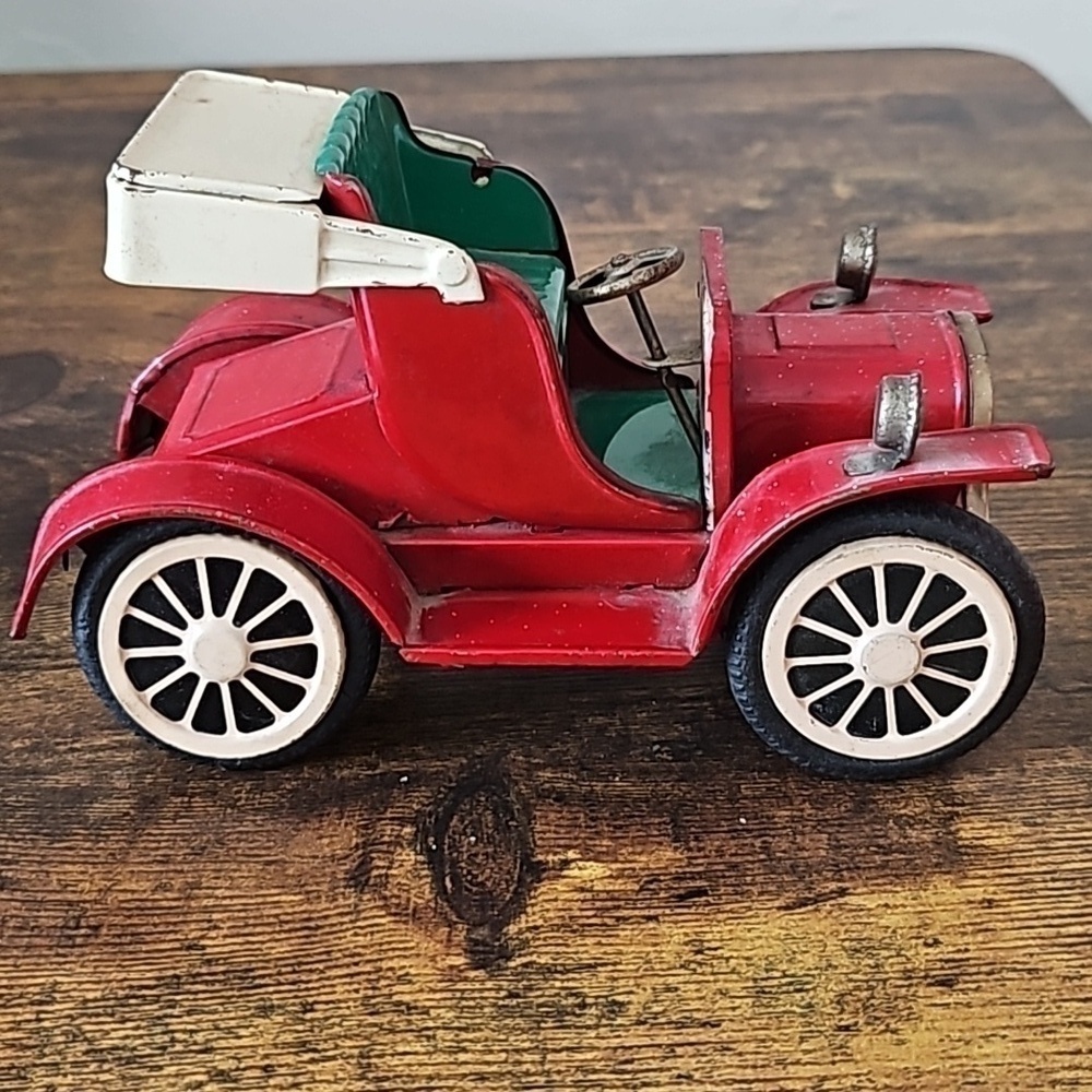 Vintage 1950s Tin Car - Picture 3 of 6